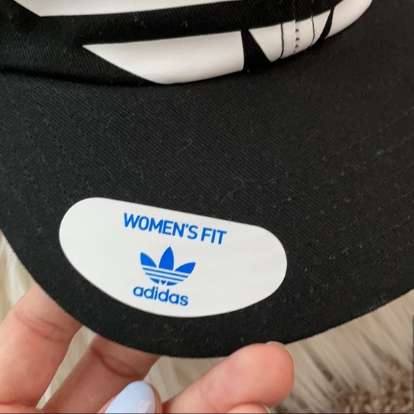 🆕NWT Adidas hat - Picture 4 of 4